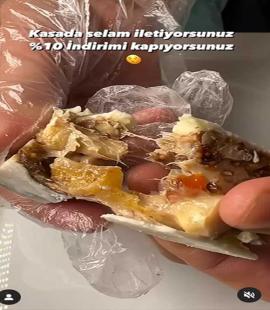 Tinnan Badem Ezmecisi